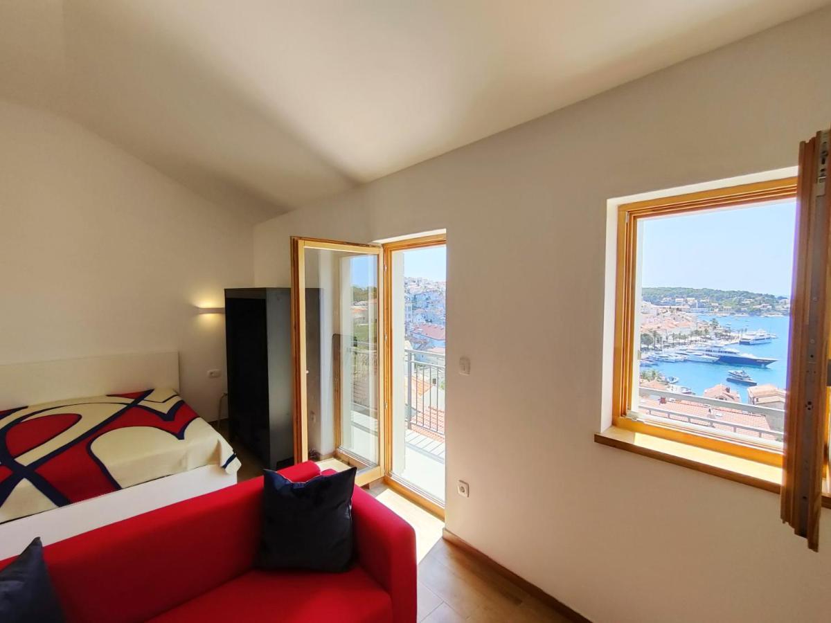Brand New Apt W Balcony & Perfect Seaview At Center هفار المظهر الخارجي الصورة