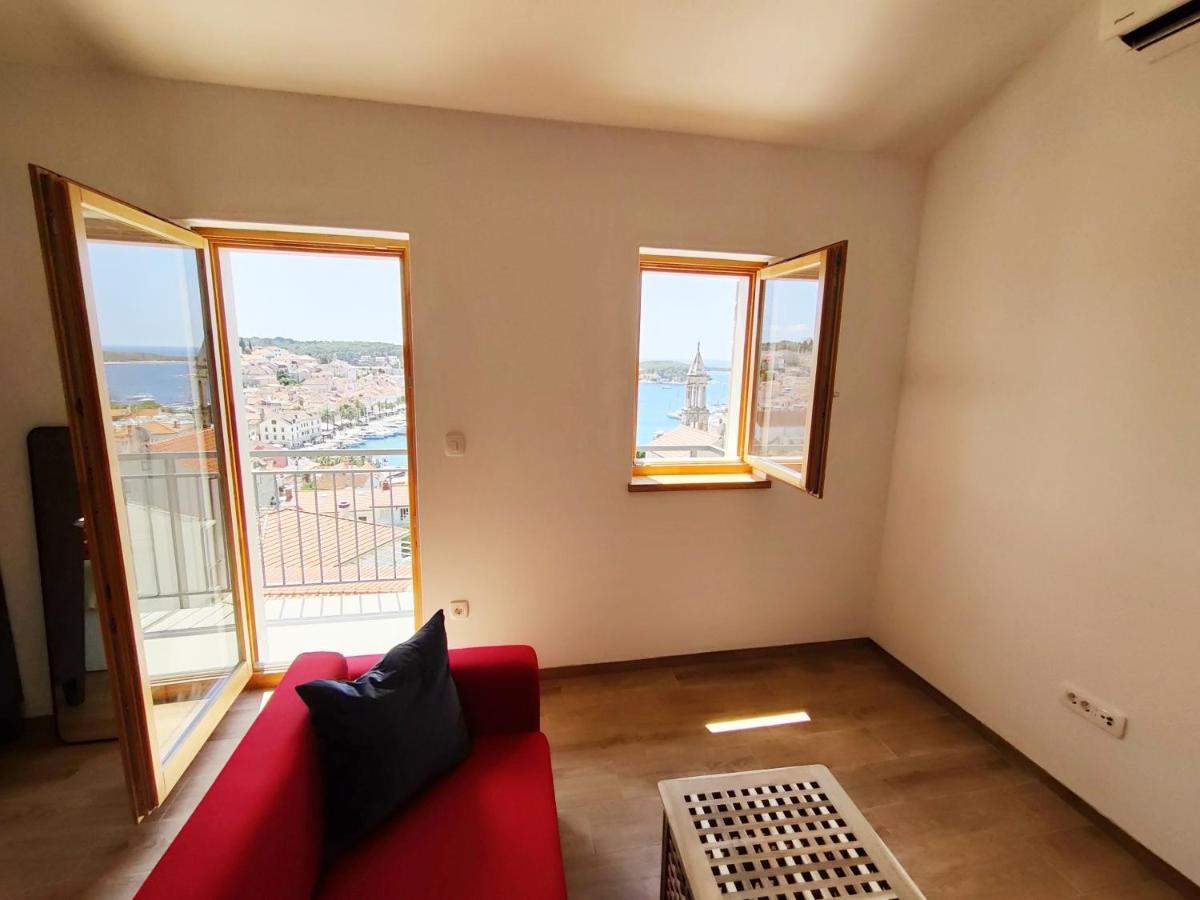Brand New Apt W Balcony & Perfect Seaview At Center هفار المظهر الخارجي الصورة