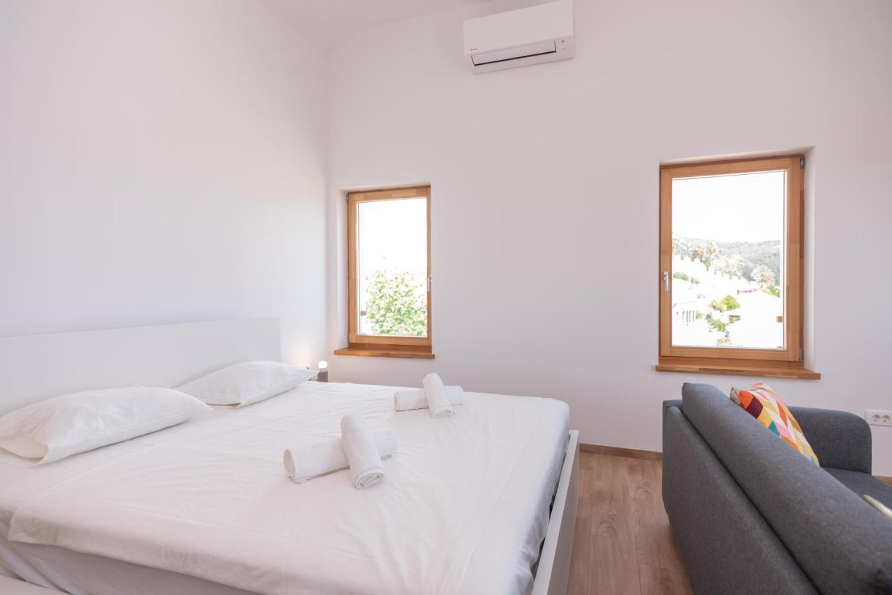 Brand New Apt W Balcony & Perfect Seaview At Center هفار المظهر الخارجي الصورة