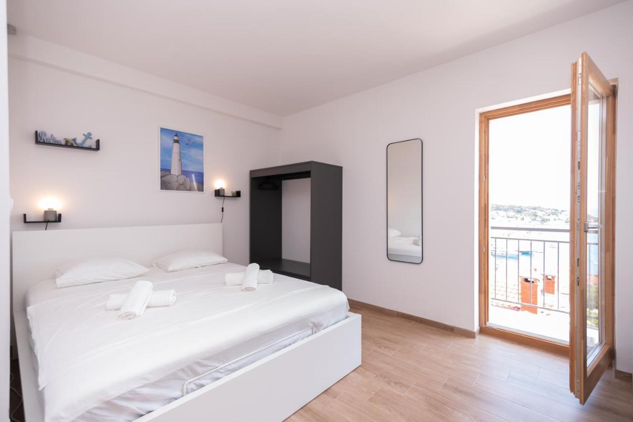 Brand New Apt W Balcony & Perfect Seaview At Center هفار المظهر الخارجي الصورة