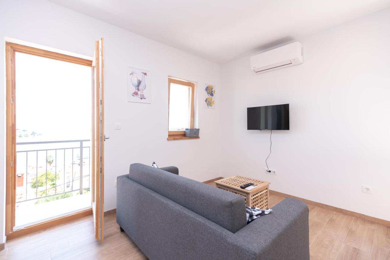 Brand New Apt W Balcony & Perfect Seaview At Center هفار المظهر الخارجي الصورة